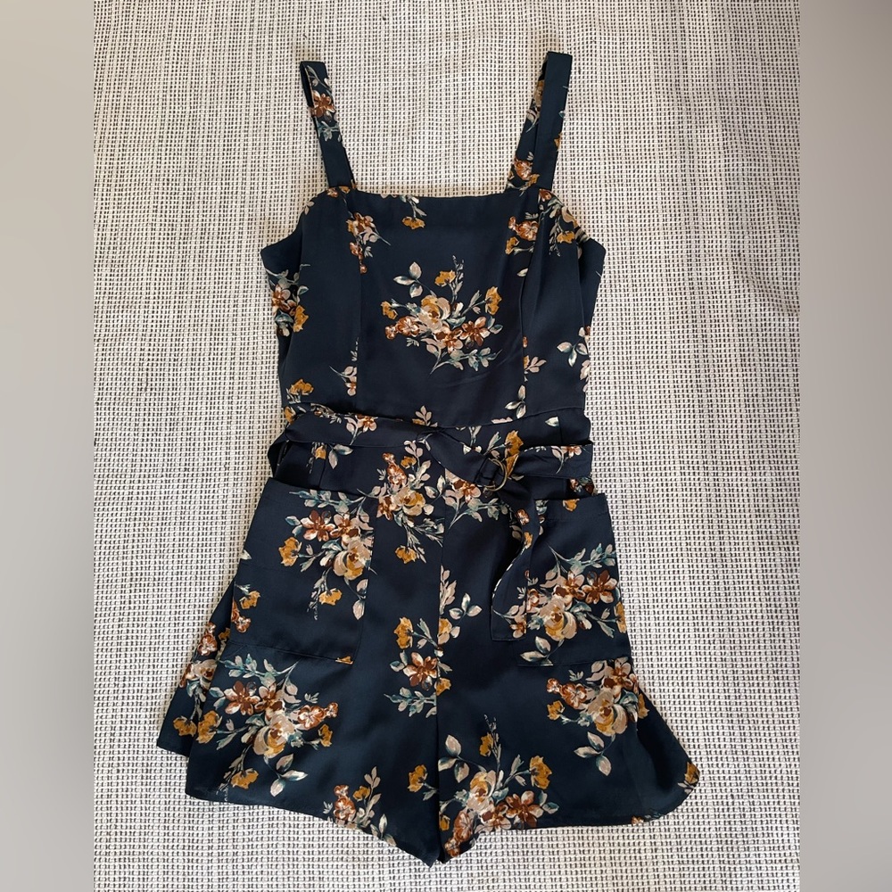 Dressy Romper, Size Medium (can fit like small with belt tightened)